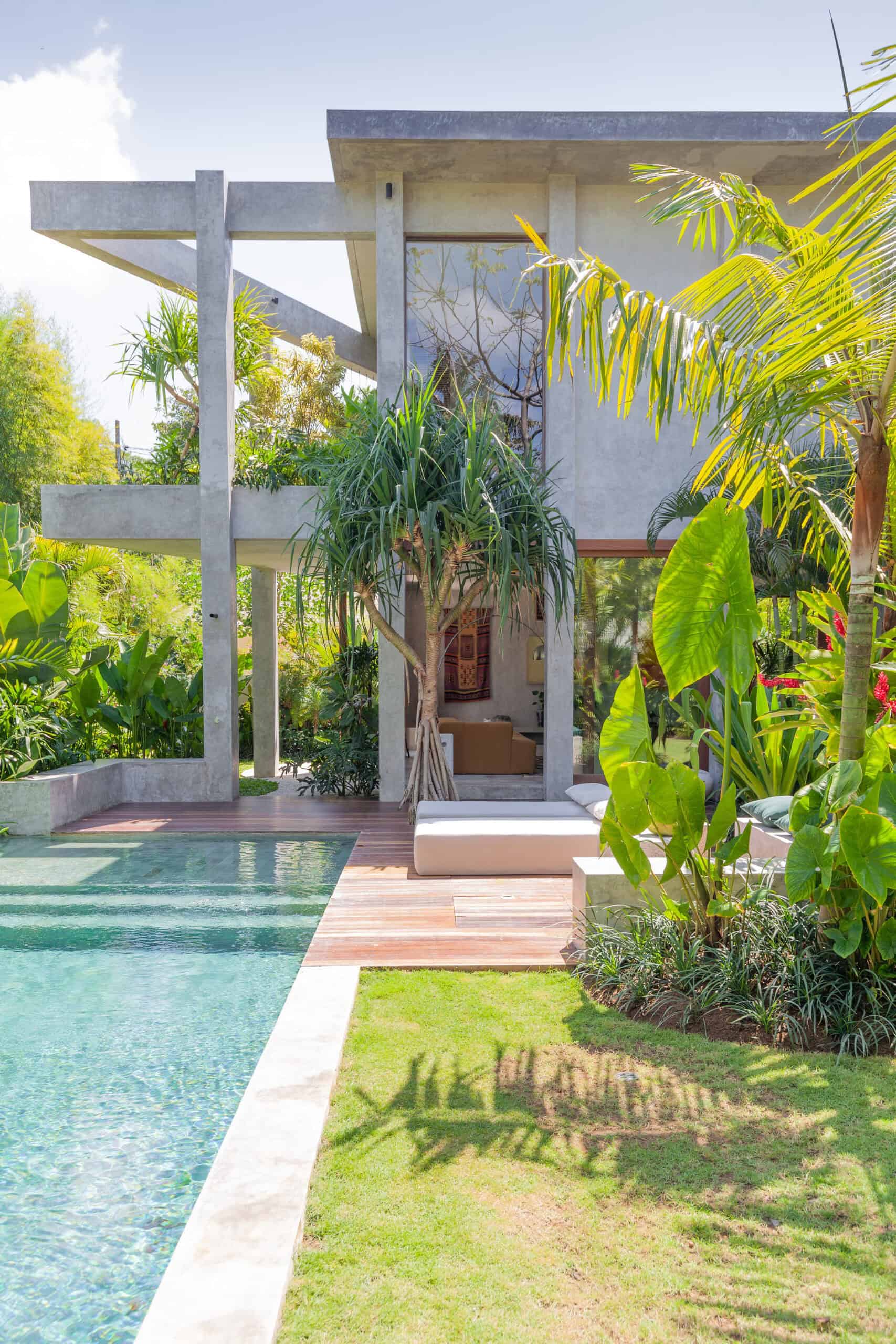 STUNNING 3 BEDROOM VILLA FOR SALE LEASEHOLD IN PERERENAN BE-995 
